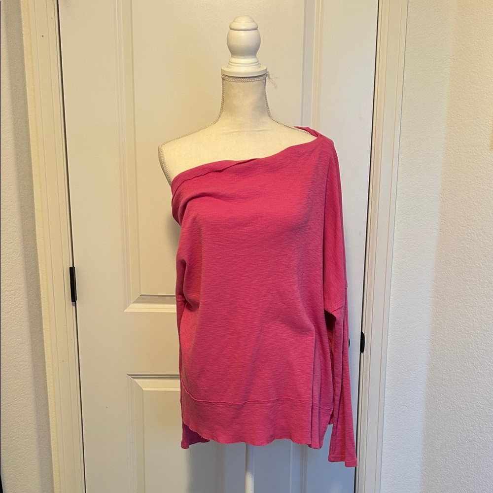 Free People/We The Free Pink Oversized Off the Shoulder Long Sleeve Top
